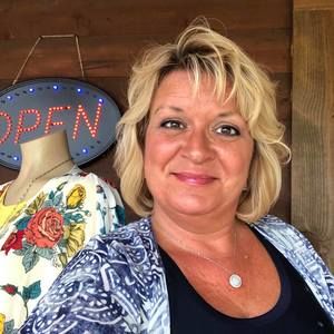 Meet your Posher, Mindy